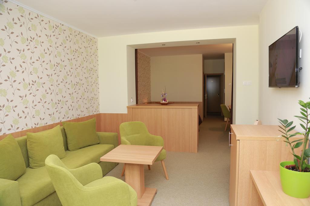 Hotel Muresul Health Spa 소바타 외부 사진