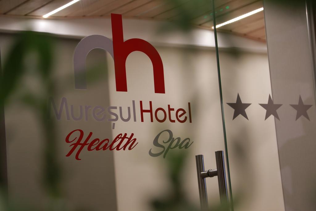 Hotel Muresul Health Spa 소바타 외부 사진