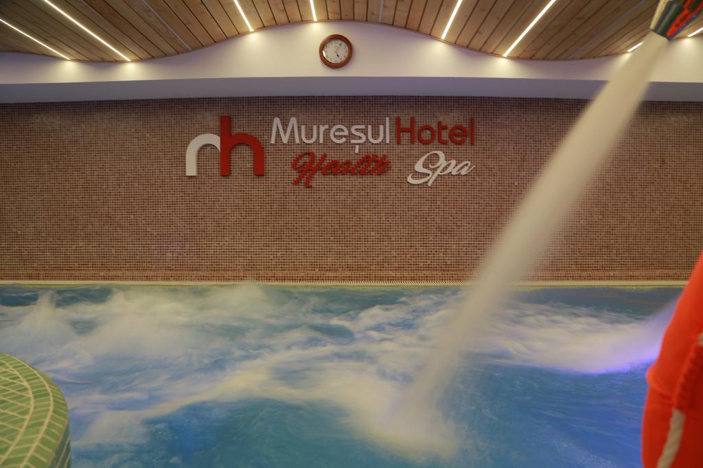 Hotel Muresul Health Spa 소바타 외부 사진